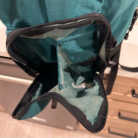 The North Face backpack in Green and Black - Picture 3 of 8